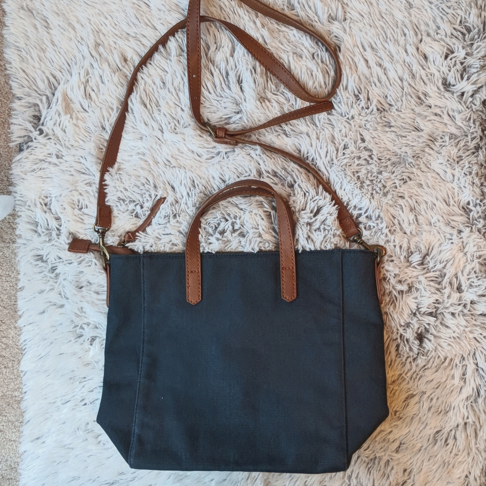 Universal thread crossbody/tote bag